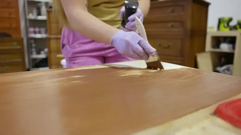 How to Re-Stain a Particle Board Cabinet