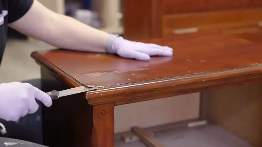 How to Re-Stain a Particle Board Cabinet